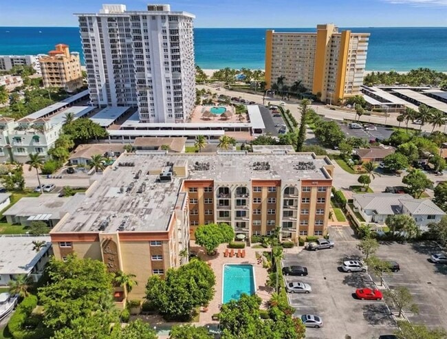 Building Photo - 400 N Riverside Dr Rental