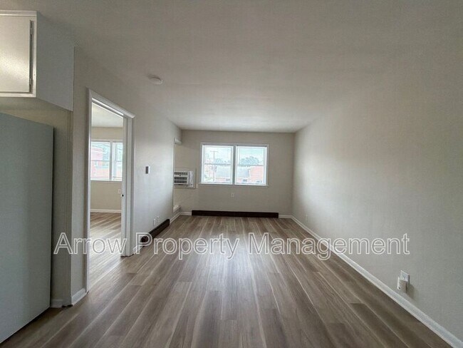 141 N 4th St