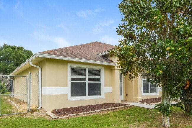 Photo - 46 Dorset Dr