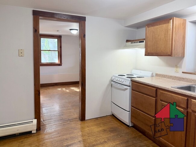 34 Highland Ave Unit 1