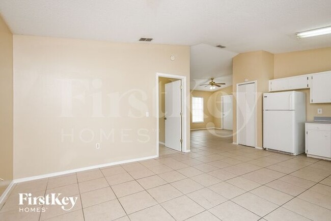 Photo - 356 Lake Daisy Cir