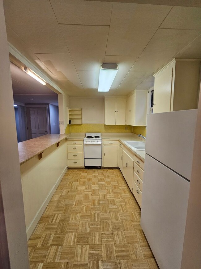 Photo - 303KENT Unit B