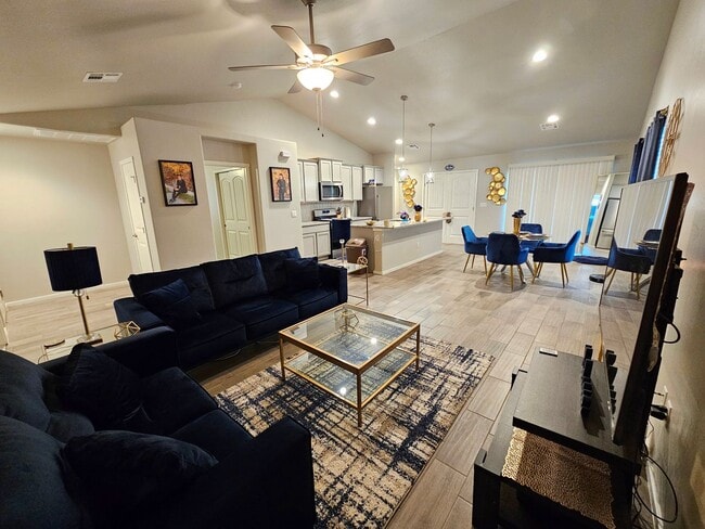 Photo - Open & Airy 3 Bedroom/2 Bath Home with Refrigerated Air