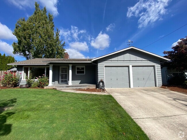 Building Photo - NE Keizer Beautiful Single Family Home 3 B...