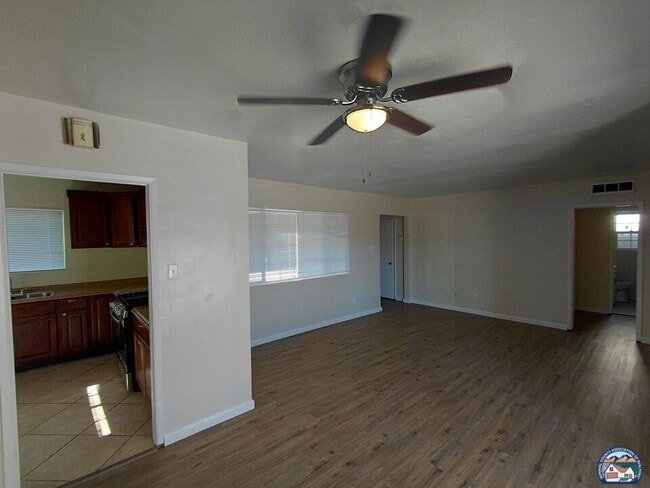 Photo - 658 S Cesar Chavez St