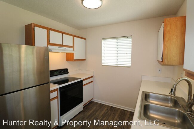 Photo - 3 br, 2 bath House - 2640 Stratford Lake Rd