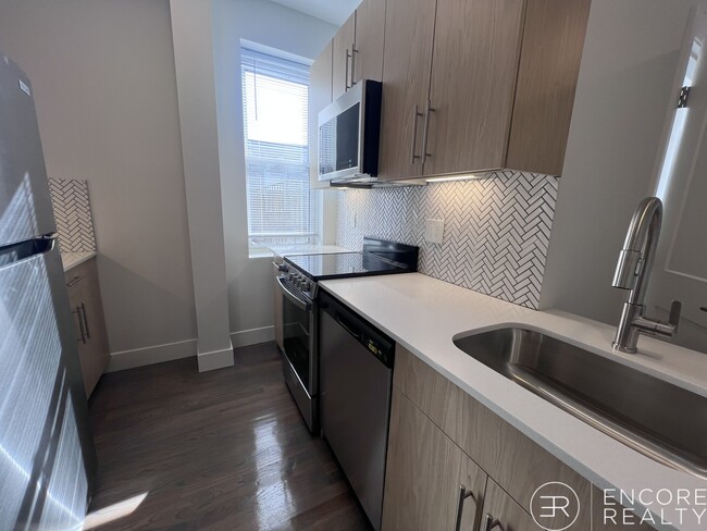 Building Photo - 111 Park Dr Unit 54