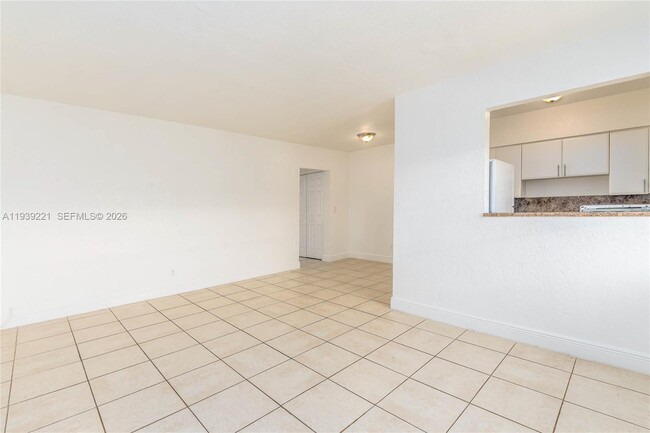 Photo - 6913 Rue Vendome Unit 4