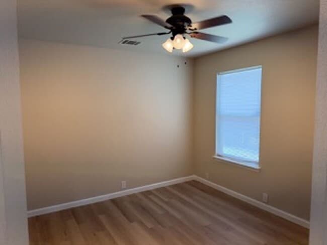 927 Rustling Cove