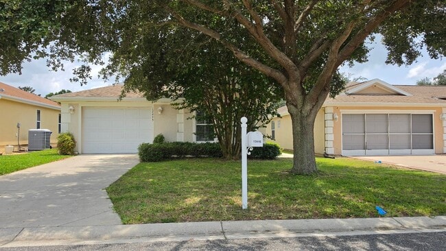 Building Photo - 3 bed, 2 bath 1 car garage