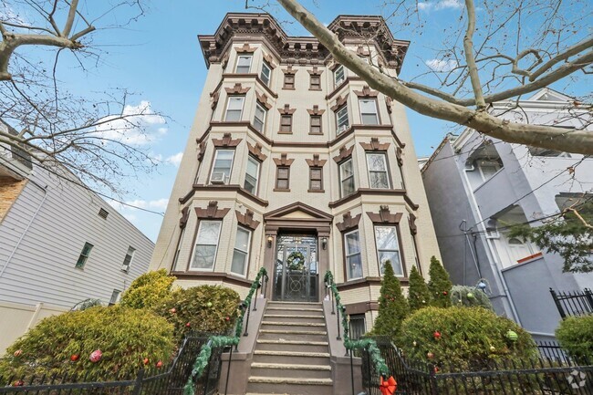 Building Photo - 162 Fairview Ave Unit B1 Rental