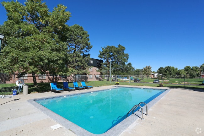 Garden Center Apartments