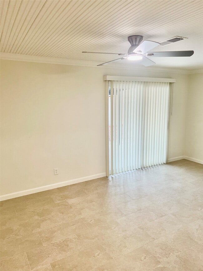 Photo - 21510 Ruth Dr