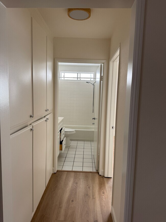 Photo - 11745 Courtleigh Dr Unit 104