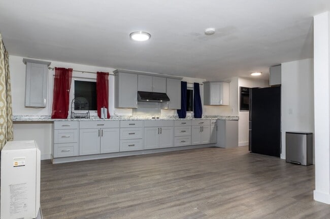 Photo - Beautiful 2 Bedroom, 1 Bath, 3 Car Garage Home with 5 Acres off CHSPR