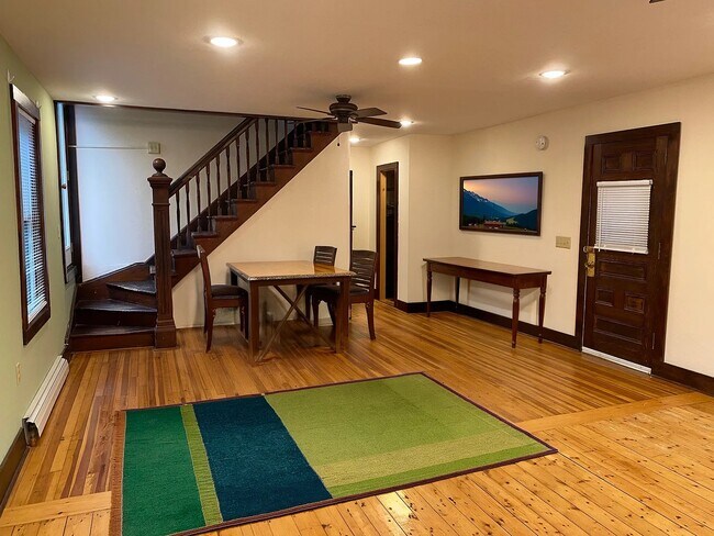 Sala de estar (puesta en escena virtualmente) - 63 Hickok Street