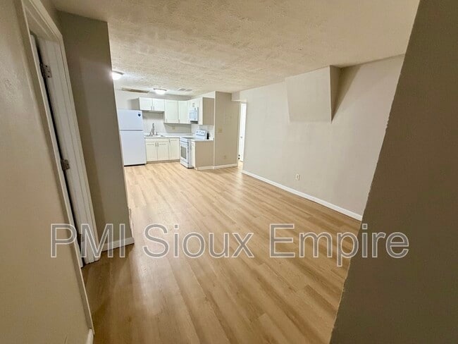 Photo - 112 N Prairie Ave Unit 4