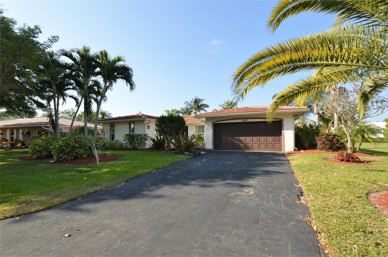 Photo - 8592 NW 7th St (Coral Springs, FL)