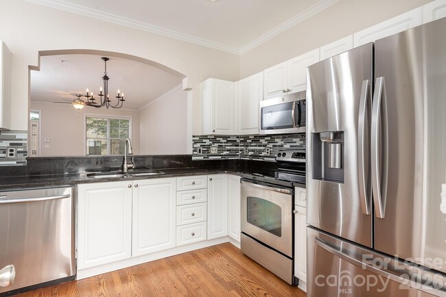 Photo - 206 S Cedar St