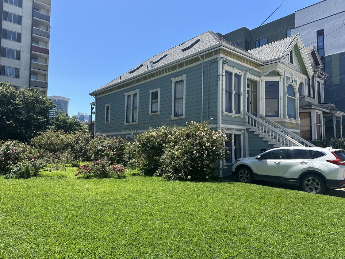 Photo - 561 22nd St (Oakland, CA)