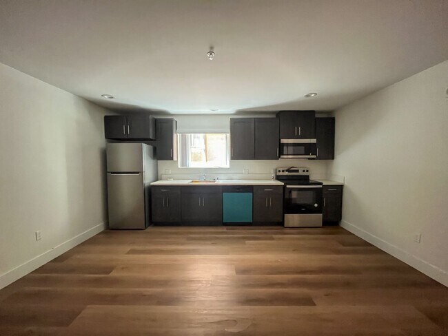 610 N Soto St