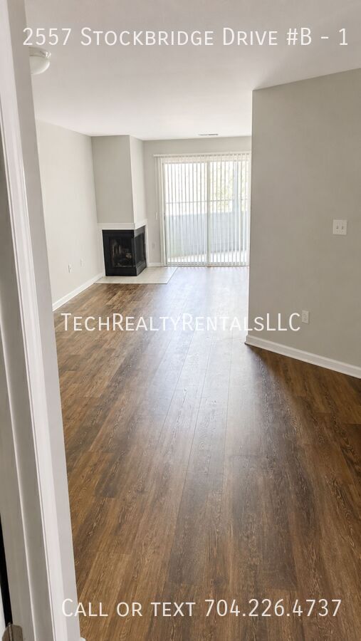 Photo - 2557 Stockbridge Dr