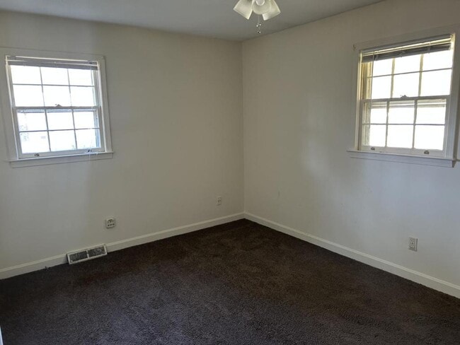 Photo - 608 Plum Dr