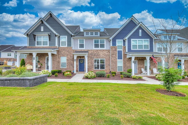Photo - Like-New Modern Townhome Near Dining, Shopping, Trails & Old Hickory Lake