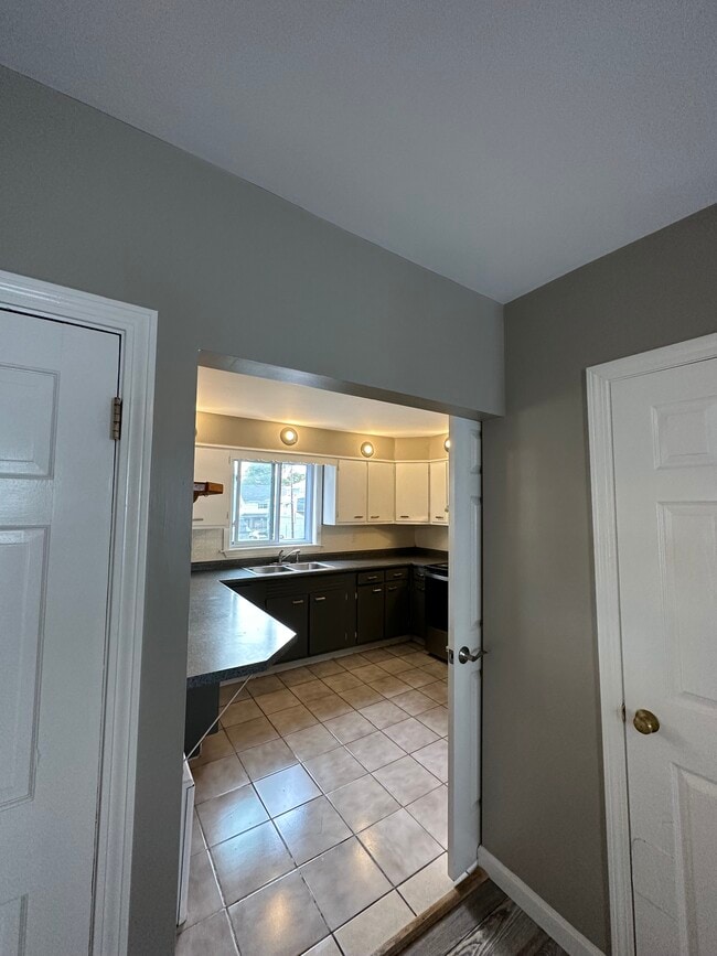 Photo - 192 State St Unidad 2