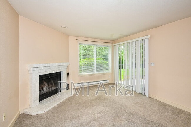 Photo - 11309 NE 128th St Unit Apt F102