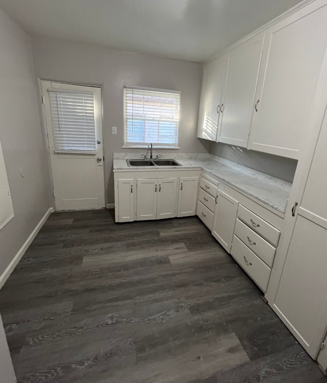 Photo - 4232 10th St Unit 4232