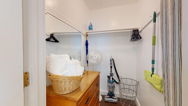 Photo - 22 Hews St Unit 2