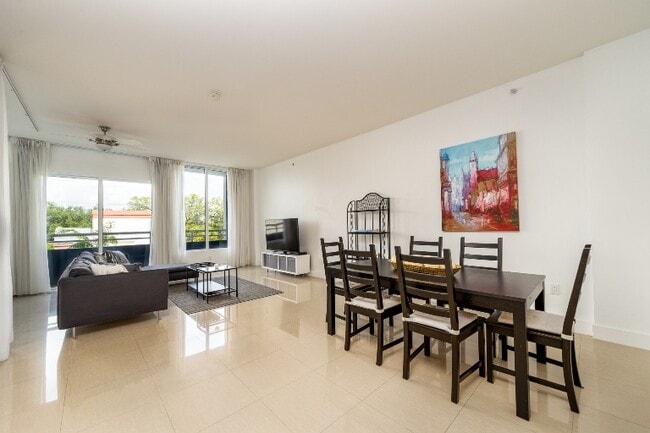 Photo - 3250 Grand Ave Condo
