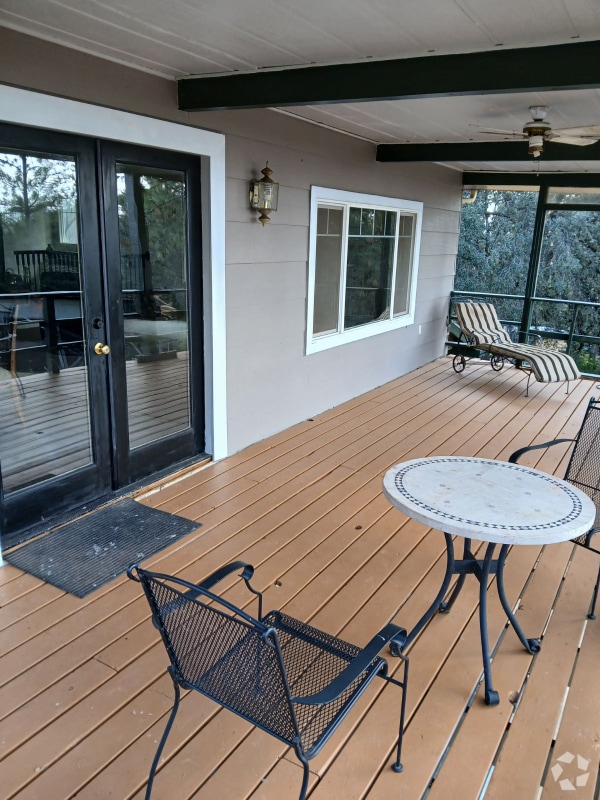 Building Photo - 17501 Tannery Ln Rental