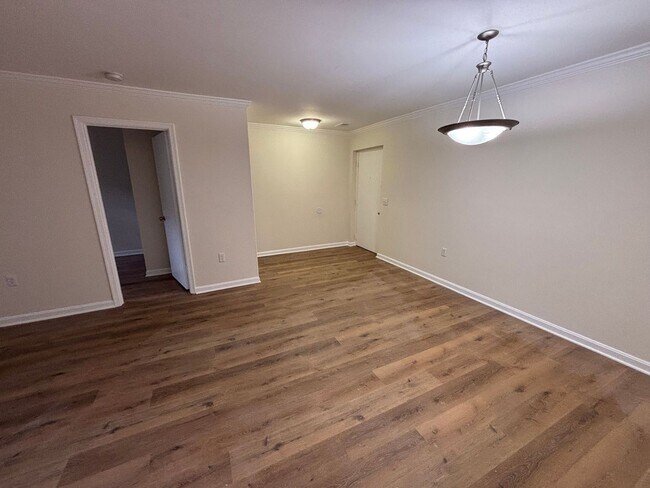 Photo - Updated 3Bedroom/2Bathroom - Great Location!