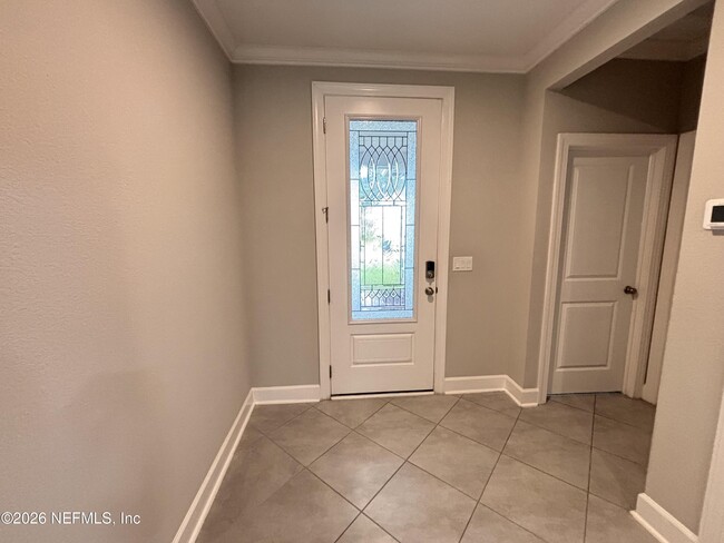Photo - 212 Willow Crk Ct