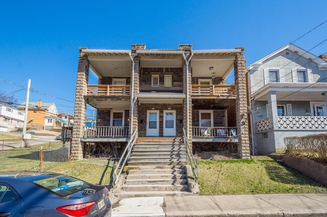 Building Photo - 1605 Westmont Avenue