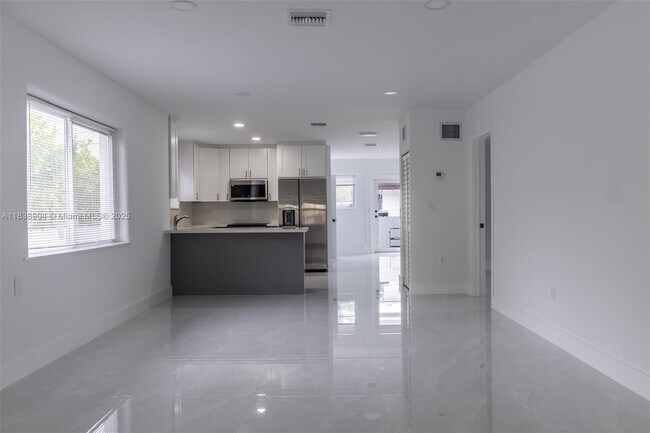 Photo - 2227 SW 17th St