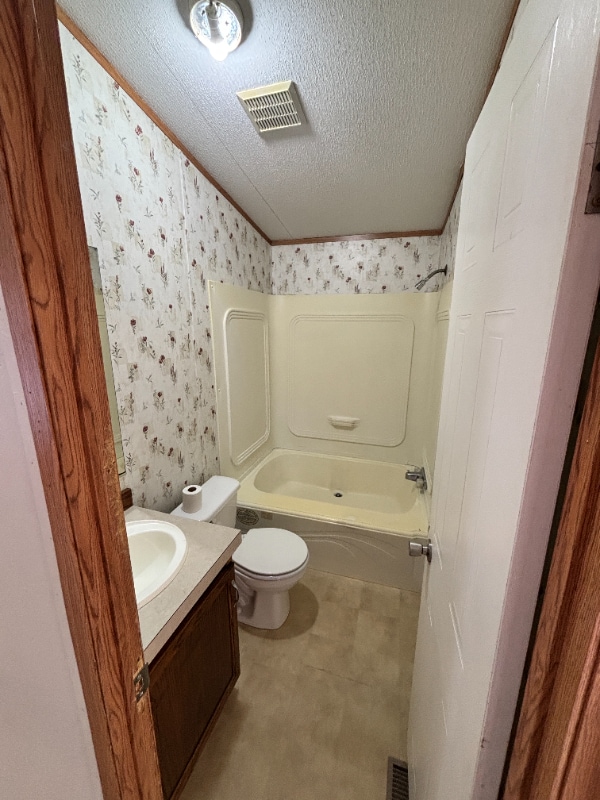 Photo - 110 Leblanc St