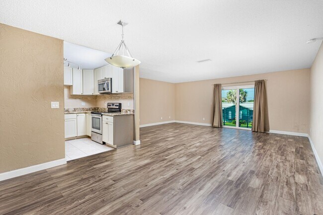 Photo - 2 Bedroom, 2 Bath with 2nd Floor Ocean Views! Unit 204