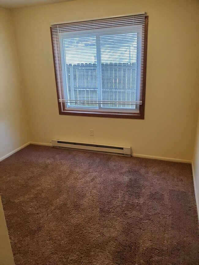 Sunrise Crest Apartments