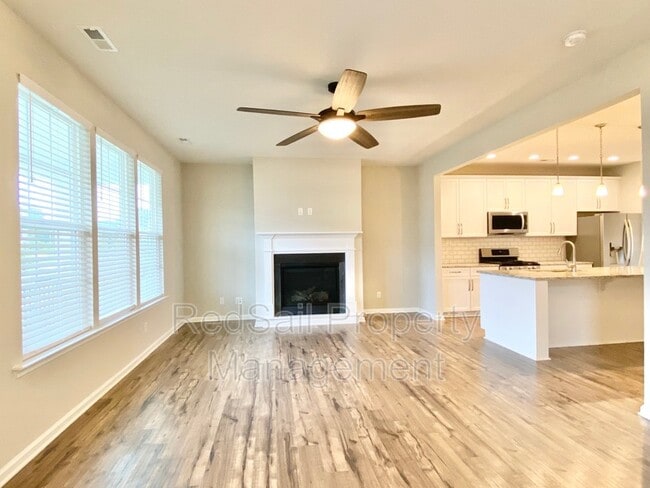 Photo - 1441 Independence Blvd