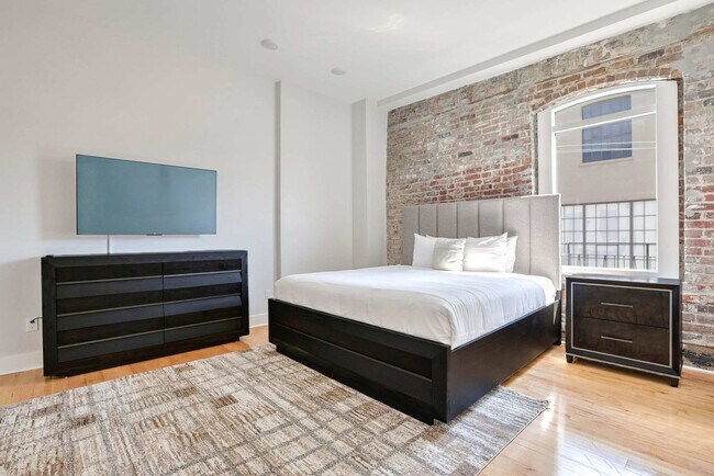 Photo - 1050 Annunciation St Unit SI ID1272363P