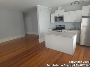 Photo - 1120 W Woodlawn Ave