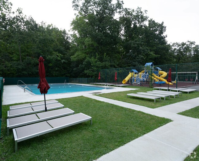 Pool - Royal Ledges at Hyde Park