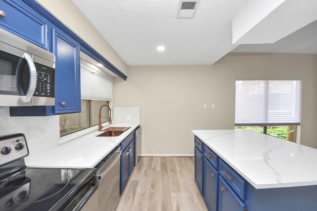 651 Davis Rd