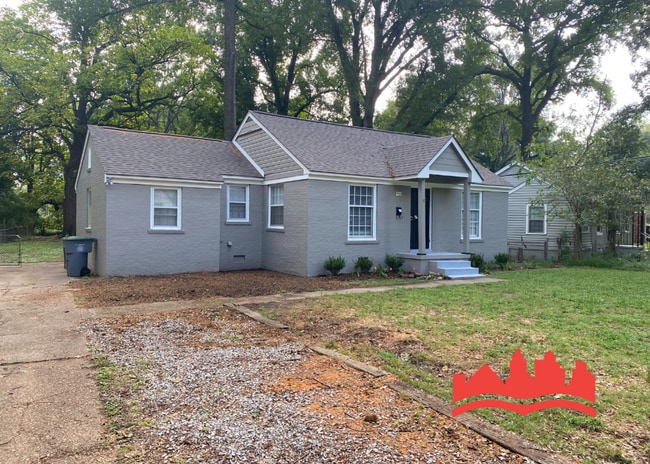 Photo - 956 Goodman St