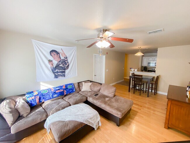 Photo - Oxford Terrace Bedroom Unit Phase II