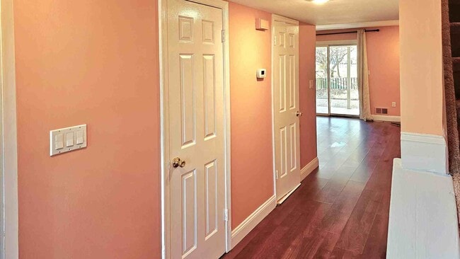 Photo - 37 Anderson Ct