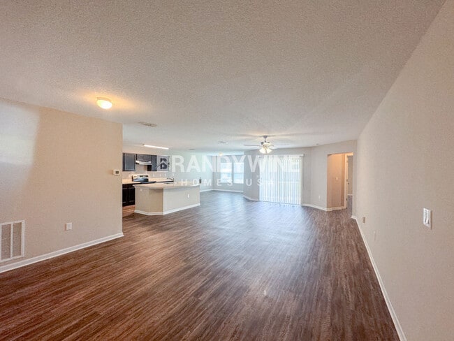 Photo - 1832 James Madison Ct